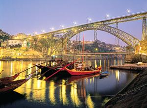 Nästa halvmara som går över den här bron i Porto måste jag anmäla mej till!