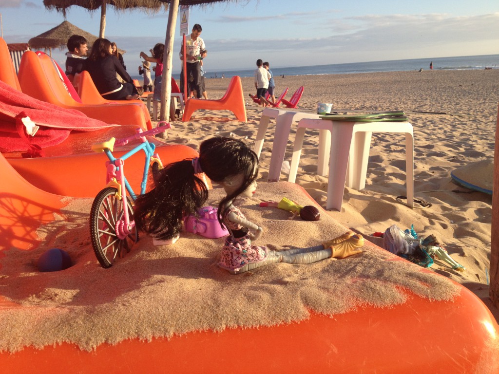 Monster High on the beach!